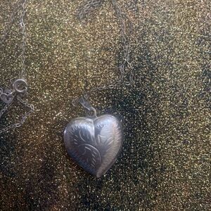 Elegant Japan Sterling Silver Heart Pendant Necklace